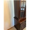 Image 10 : Gibbard Two-Piece China Cabinet