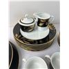 Image 3 : Mikasa "Gold Leaf Black" Fine China Set