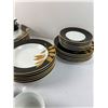 Image 4 : Mikasa "Gold Leaf Black" Fine China Set