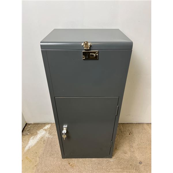 Metal Locking Cabinet