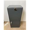 Image 1 : Metal Locking Cabinet