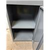 Image 3 : Metal Locking Cabinet