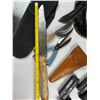 Image 11 : Kives and Utility Tools