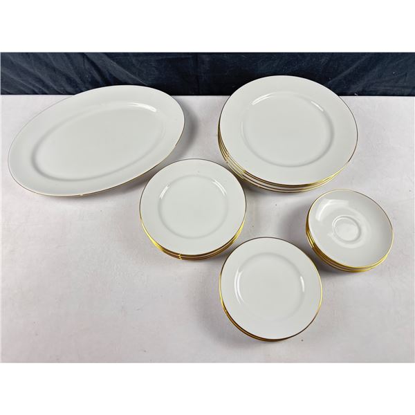 Royal Doulton "Simply Gold" China Set