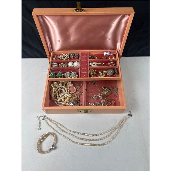 Jewlery Box with Content