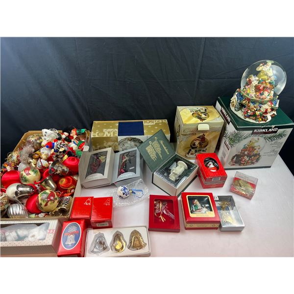 Christmas Ornaments & Decor