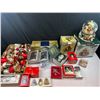 Image 1 : Christmas Ornaments & Decor