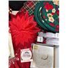 Image 2 : Christmas Linens and Kitchenware
