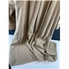 Image 5 : Ladies Formal Coat with Raccoon Collar
