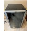 Image 1 : Danby Bar Fridge