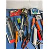 Image 2 : Assorted Tools