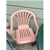 Image 4 : Patio Table and Chairs