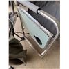 Image 6 : Folding Chairs