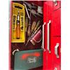 Image 3 : Toolbox with Content
