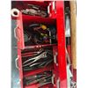 Image 6 : Toolbox with Content