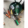 Image 3 : Lawn and Garden Tools