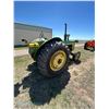 Image 5 : John Deere 820