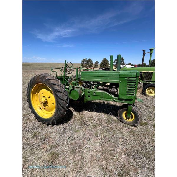 John Deere B