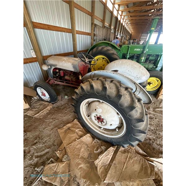 Ford 8 N