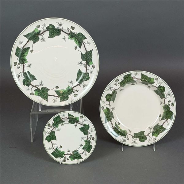 3pc Wedgwood Napoleon Ivy Set