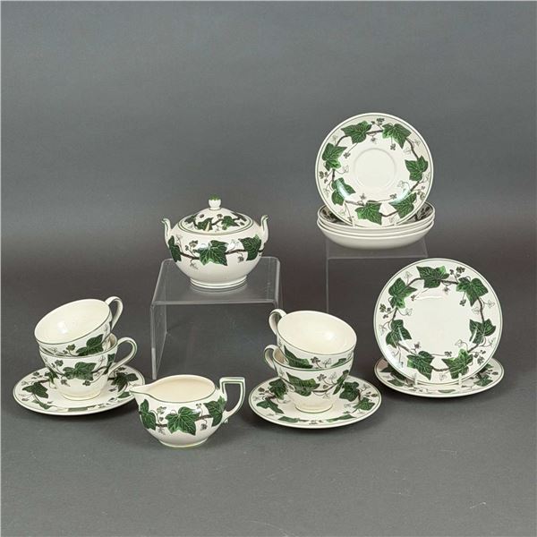 14pc Wedgwood Napoleon Ivy Pattern, Tea Service for 4