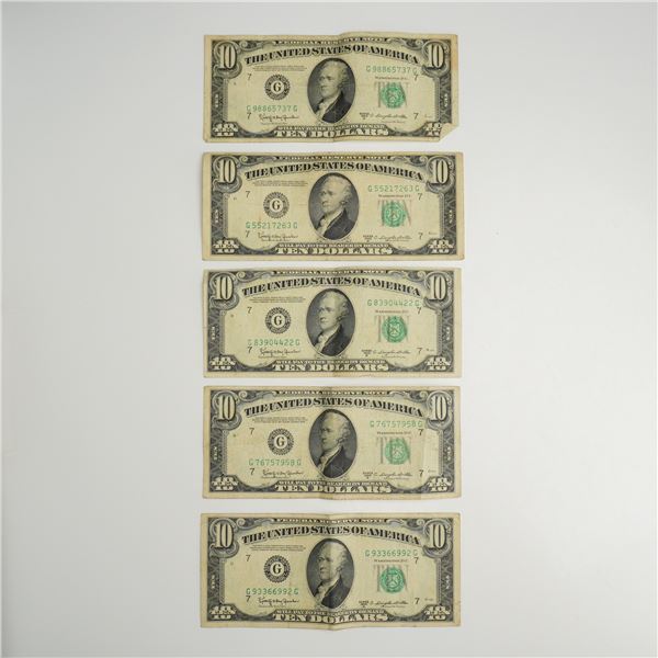 A Group of 5 US Series 1950 D $10 Federal Reserve Notes Chicago District