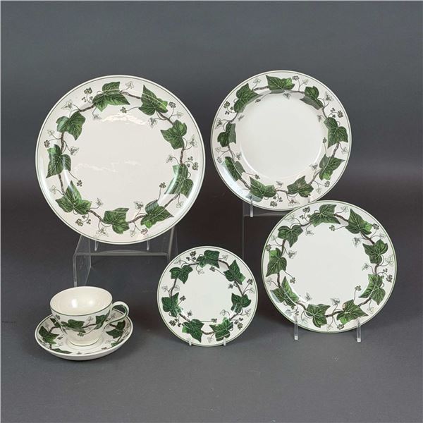 A 5pc Wedgwood Napoleon Ivy Pattern Place Setting