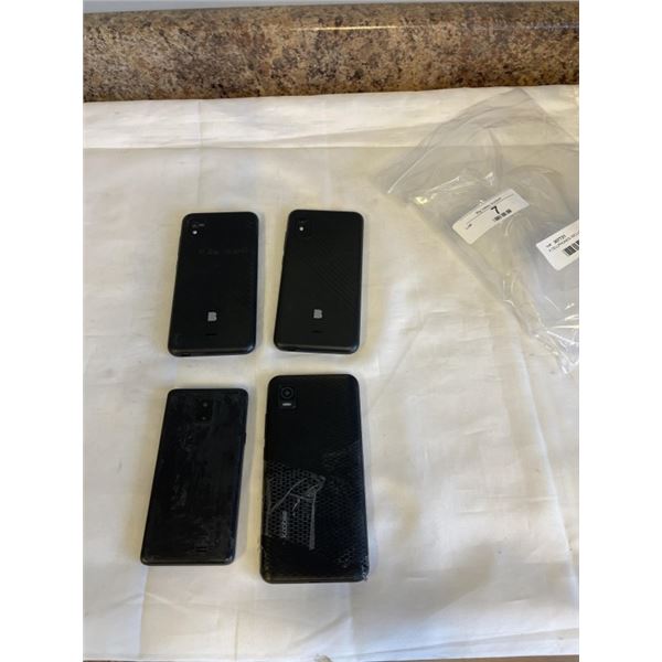 4 CELLPHONES INCLUDING 1 KOOBEE