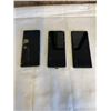 Image 2 : 3 LG VELET 5G CELL PHONE