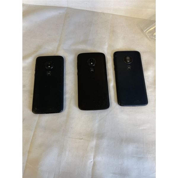 3 MOTOROLA MOTO G7 PLAY PHONES