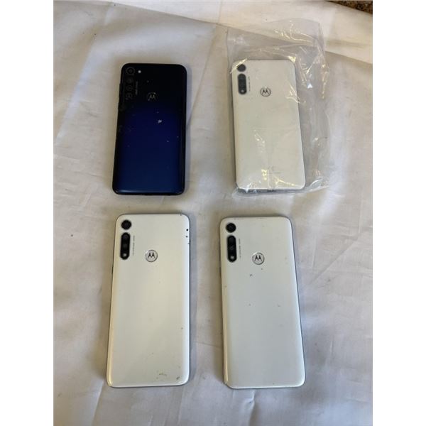 4 MOTOROLA MOTO G FAST CELLPHONES
