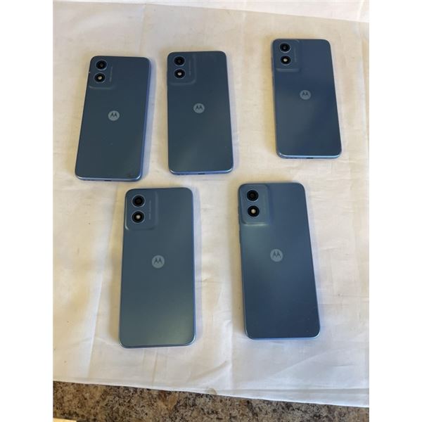 5 MOTOROLA G PLAY SMARTPHONES