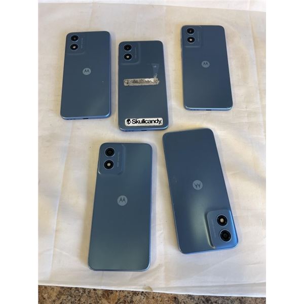 5 MOTOROLA G PLAY SMARTPHONES