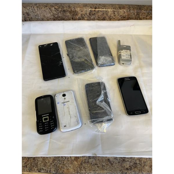 8 ASSORTED SAMSUNG GALAXY CELLPHONES
