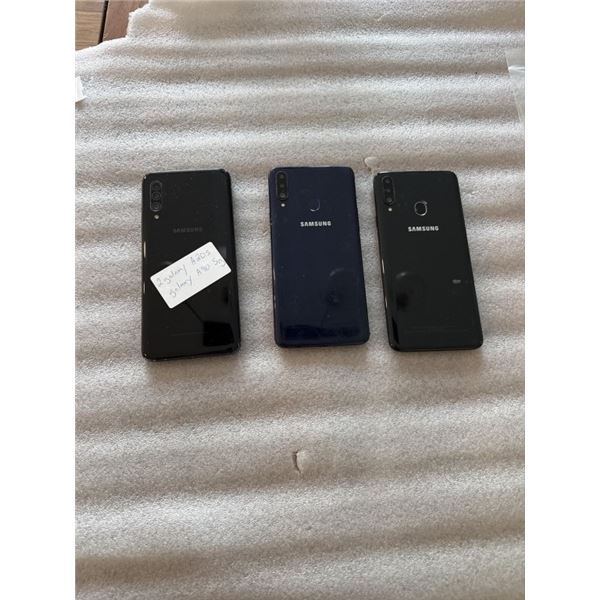 3 SAMSUNG GALAXY SMARTPHONES - 2 A20S AND A90 5G