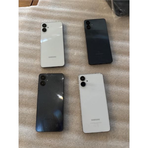 4 SAMSUNG GALAXY A06 SMARTPHONES