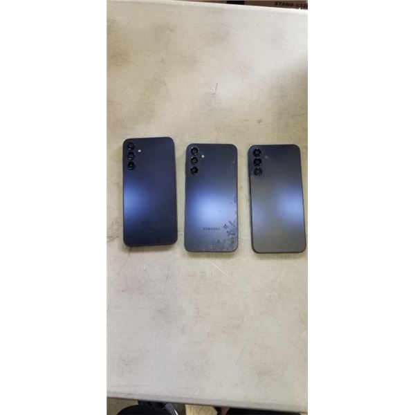 3 SAMSUNG GALAXY A15 SMARTPHONES