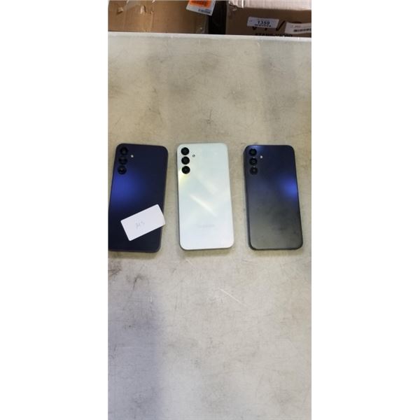 3 SAMSUNG GALAXY A15 SMARTPHONES