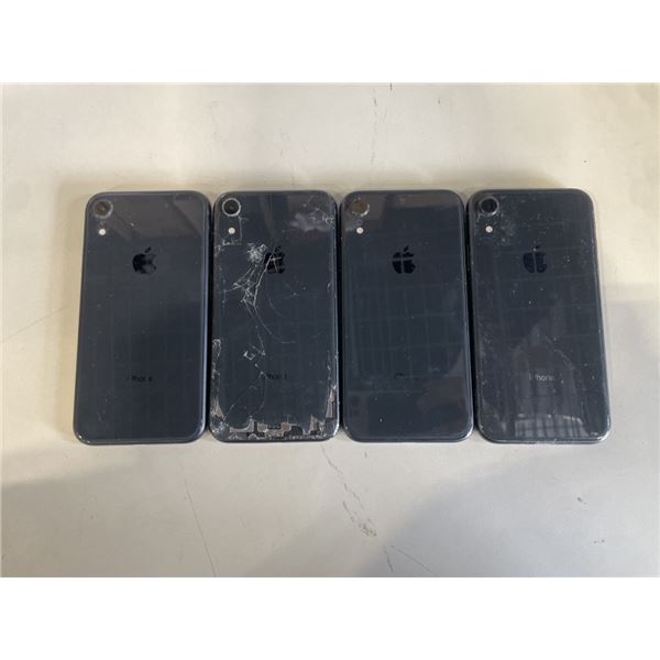 4 APPLE IPHONE XR SMARTPHONES