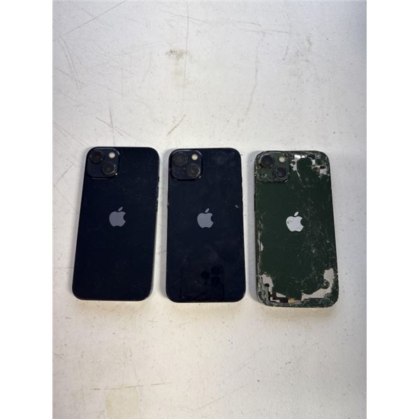 3 APPLE IPHONE 13 SMARTPHONES