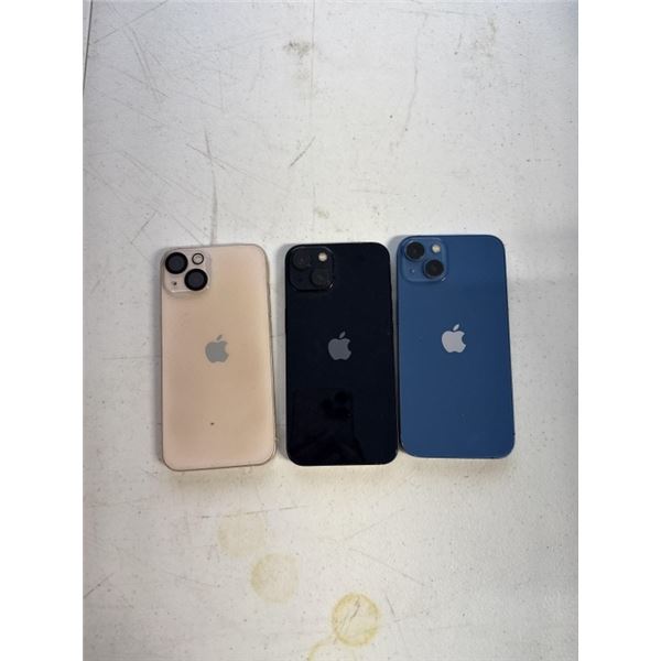 3 APPLE IPHONE 13 SMARTPHONES