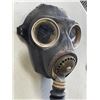 Image 2 : GAS MASK