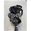 Image 3 : GAS MASK