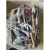 Image 3 : TOOL BAG OF ASSORTED KNIVES AND LARGE LOT OF NEW PAINT BRUSHES