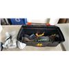 Image 1 : TOOLBOX WITH CONTENTS