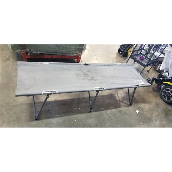WOODS INSTA COT