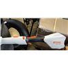Image 3 : STIHL WEED EATER W/ CHARGER AND BATTERY