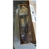 Image 2 : 8 NEW AMAZON BASICS 4PC UNIVERSAL DECORATING BRUSH SET