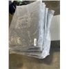 Image 1 : 8 PATIO CUSHIONS