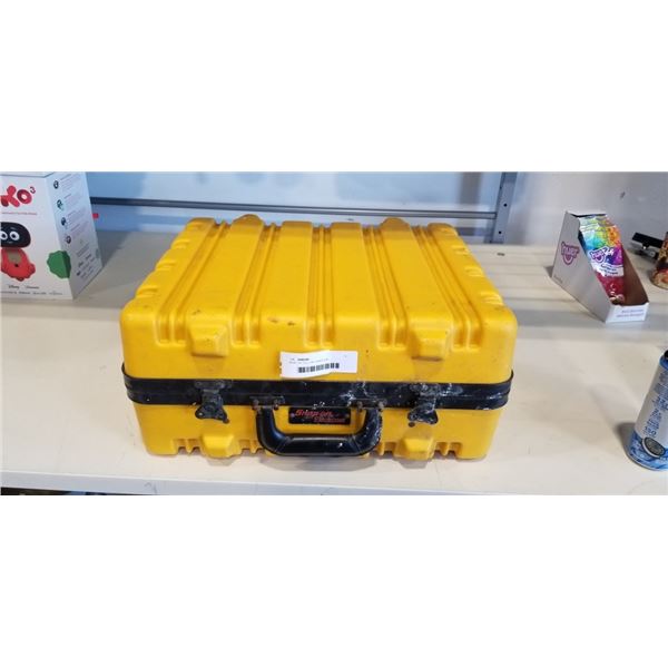 SNAP ON YELLOW HARDCASE